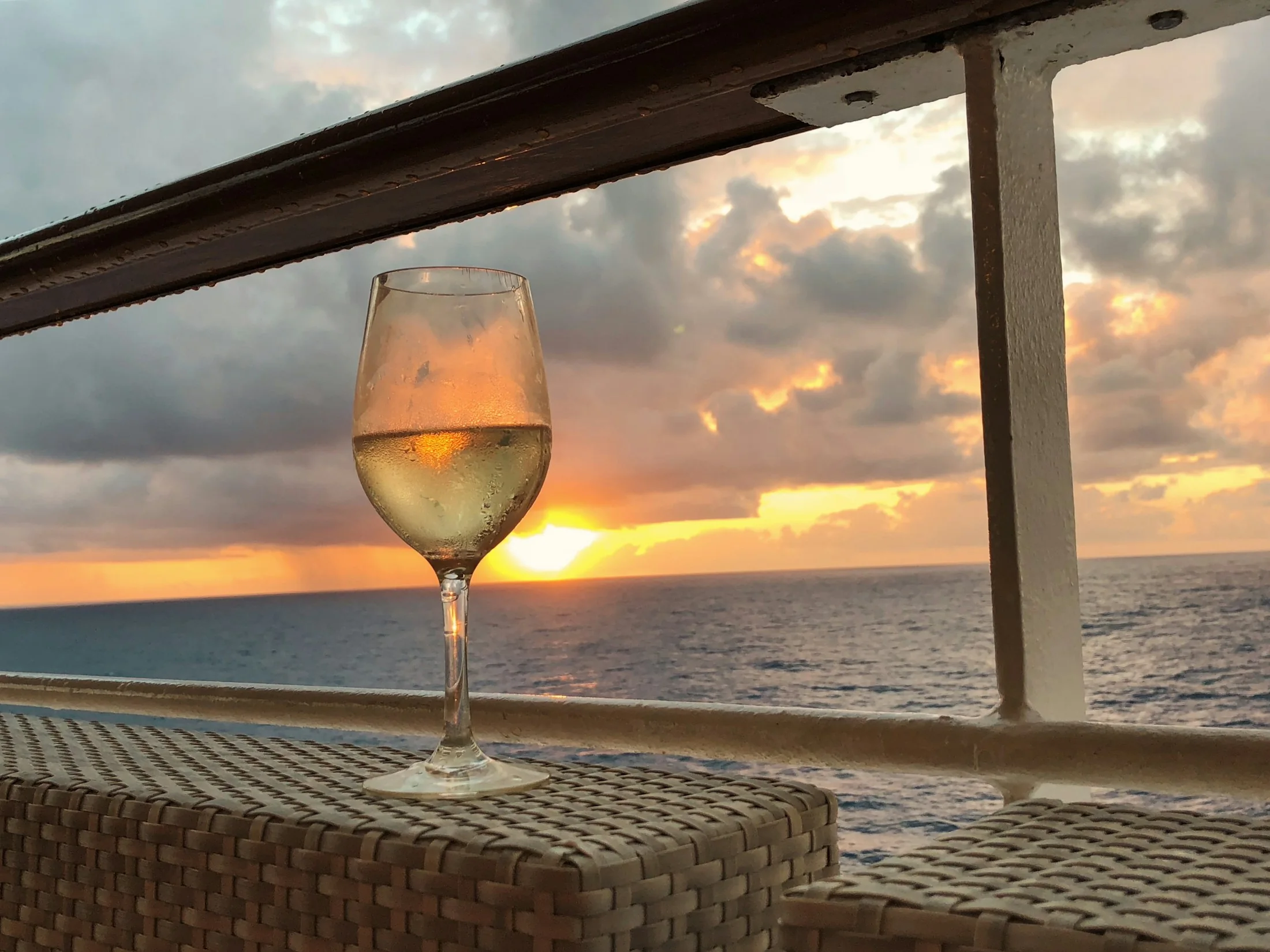 Clear wine glass